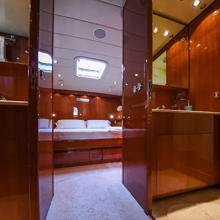 Noleggio Barca * Nápoly